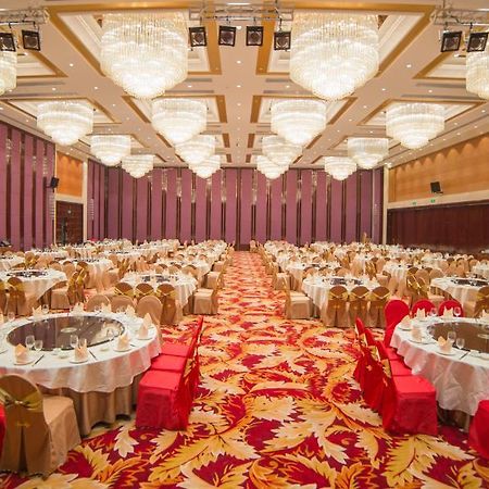 Longyatt Hotel Foshan Exteriör bild